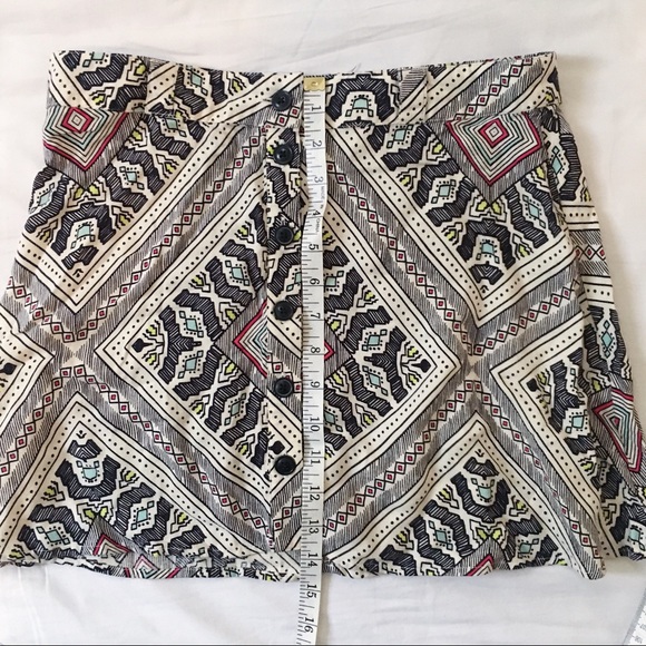 F21 Fun Pattern Skirt - Picture 5 of 6